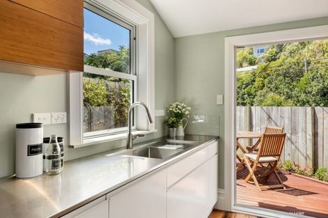 Photo of property in 30 Mornington Road, Brooklyn, Wellington, 6021