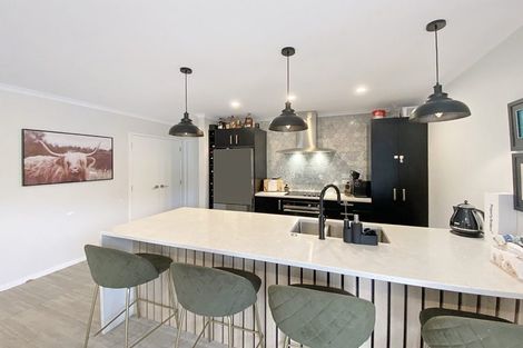 Photo of property in 13 Magnolia Crescent, Tawhero, Whanganui, 4501