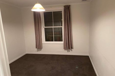 Photo of property in 34 Grove Road, Kelburn, Wellington, 6012