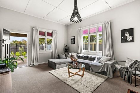 Photo of property in 2 Mcdonald Street, Napier South, Napier, 4110