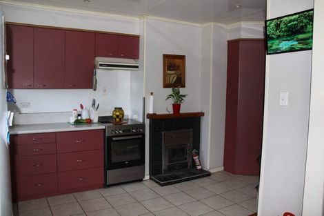 Photo of property in 32 Marlborough Street, Greymouth, 7805