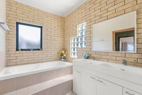 Photo of property in 3 Denby Close, Athenree, Katikati, 3177