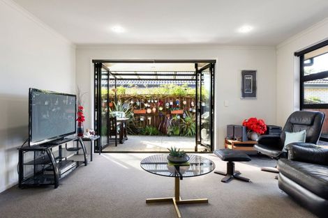Photo of property in 13 Edgeview Crescent, Fitzroy, Hamilton, 3206
