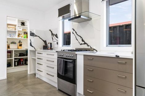 Photo of property in 4 Waikuku Beach Road, Waikuku Beach, 7473