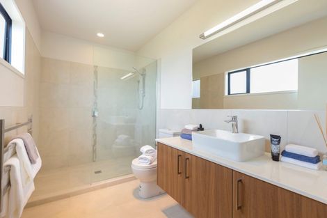 Photo of property in 35 Laly Haddon Place, Matakana, Warkworth, 0985