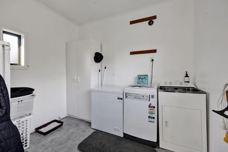 Photo of property in 351 South Road, Hawera, 4674