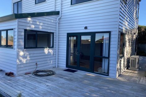 Photo of property in 12b Ngataringa Road, Devonport, Auckland, 0624