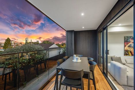 Photo of property in 13b Dominion Street, Takapuna, Auckland, 0622