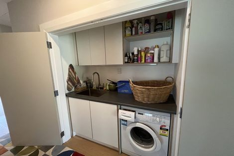 Photo of property in 12 Matipo Street, Eastbourne, Lower Hutt, 5013