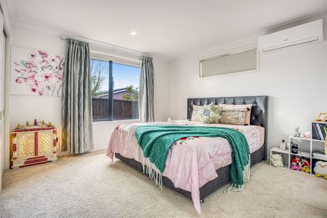 Photo of property in 8 Clover Drive, Henderson, Auckland, 0610