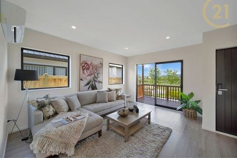 Photo of property in 32 Ahunga Road, Karaka, Papakura, 2113