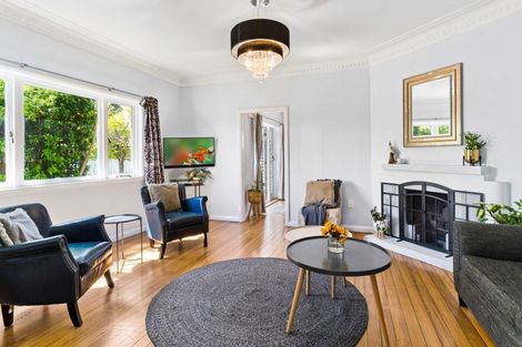 Photo of property in 464 Devonport Road, Tauranga South, Tauranga, 3112