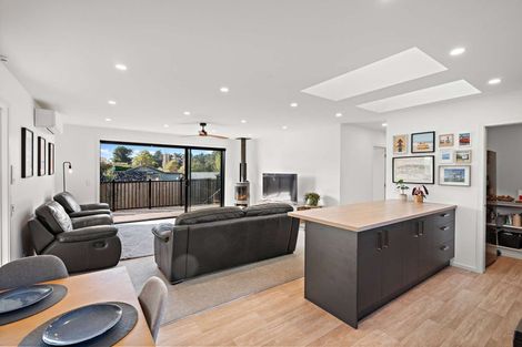 Photo of property in 5 Beach Crescent, Waikuku Beach, 7473