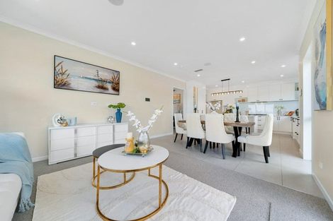 Photo of property in 52 Emerald Avenue, Rosehill, Papakura, 2113