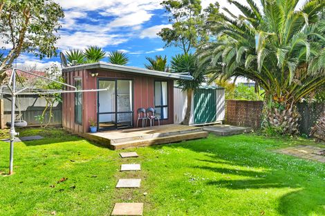 Photo of property in 31 Hadley Wood Drive, Wattle Downs, Auckland, 2103