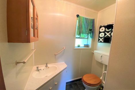 Photo of property in 275 High Street, Eltham, 4322