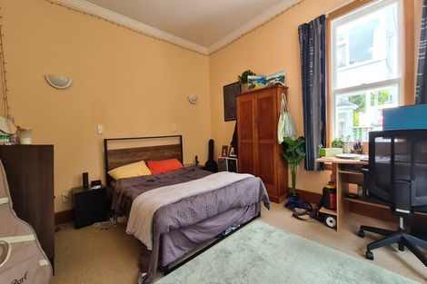 Photo of property in 123a Glenmore Street, Kelburn, Wellington, 6012