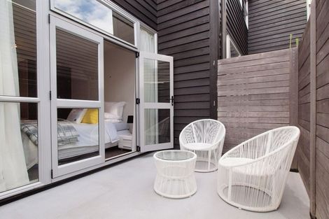 Photo of property in 8/337 Jackson Street, Petone, Lower Hutt, 5012