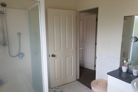 Photo of property in 12 Black Teal Close, Unsworth Heights, Auckland, 0632