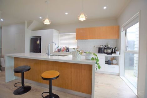 Photo of property in 25 Lili Chen Way, Mangere Bridge, Auckland, 2022