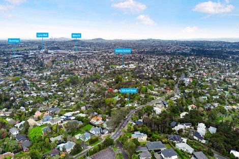 Photo of property in 229 Golf Road, Titirangi, Auckland, 0604