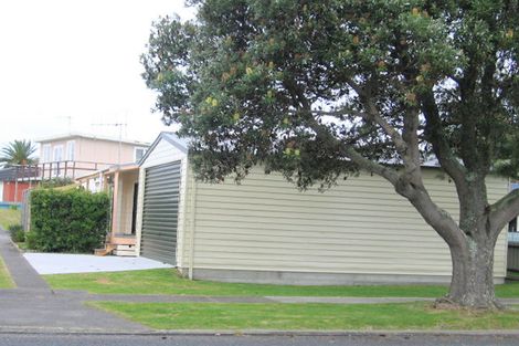 Photo of property in 104a Charleston Avenue, Whangamata, 3620