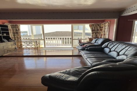 Photo of property in 1/397 Beach Road, Mairangi Bay, Auckland, 0630