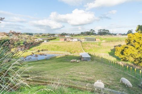 Photo of property in 17 King Street, Halcombe, Feilding, 4779