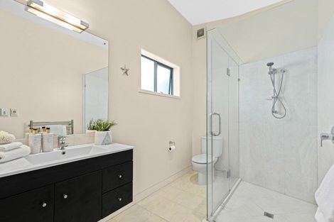 Photo of property in 47 Taumata Road, Omaha, 0986