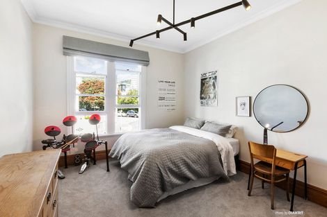 Photo of property in 4 Hobson Street, Thorndon, Wellington, 6011