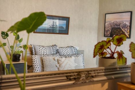 Photo of property in 102 Inniscort Street, Cromwell, 9310