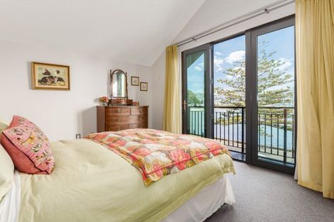 Photo of property in 286 Oriental Parade, Oriental Bay, Wellington, 6011