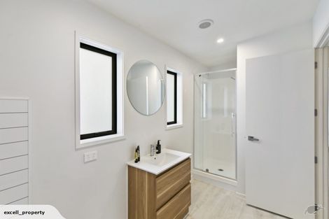 Photo of property in 14e Ropata Avenue, Point England, Auckland, 1072