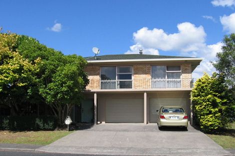 Photo of property in 1 Westpark Drive, West Harbour, Auckland, 0618