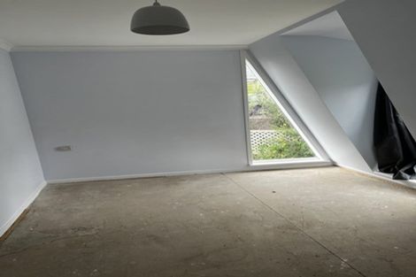 Photo of property in 3/49 Mandalay Terrace, Khandallah, Wellington, 6035