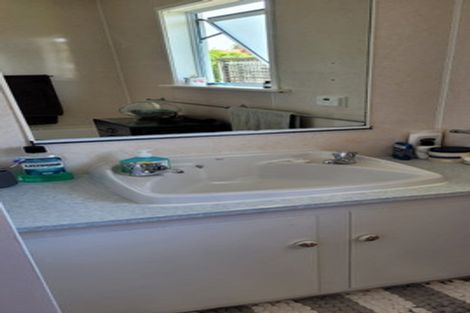 Photo of property in 7 Margaret Place, Merrilands, New Plymouth, 4312