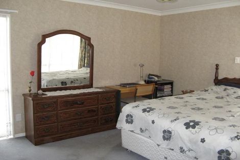 Photo of property in 40 Nuku Street, Tangimoana, 4822