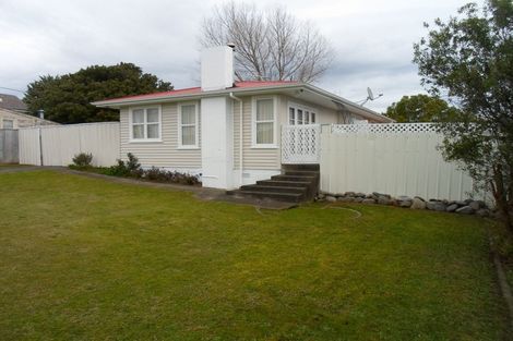 Photo of property in 76 Alexandra Street, Marton, 4710