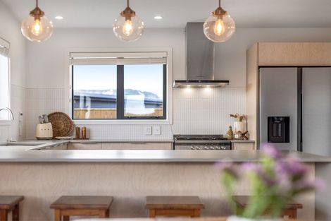 Photo of property in 12 Ash Close, Levin, 5510