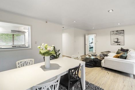 Photo of property in 2/13 Hororata Road, Hauraki, Auckland, 0622