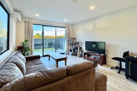 Photo of property in 10 Taiaha Street, Papakura, 2110
