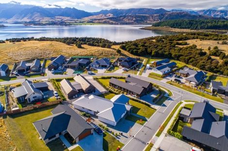 Photo of property in 4 Avalanche Place, Wanaka, 9305