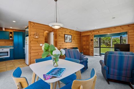 Photo of property in 10 Waetford Road, Matapouri, Whangarei, 0173