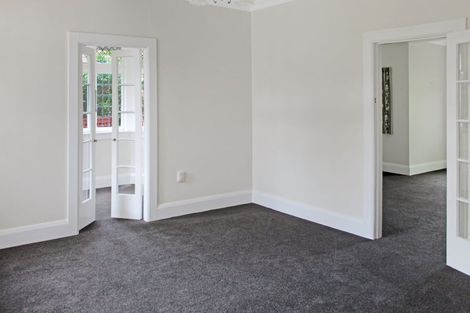 Photo of property in 34 Russell Street, Palmerston North, 4414