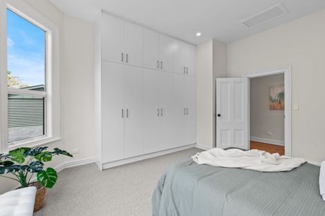 Photo of property in 10 Weston Road, St Albans, Christchurch, 8052