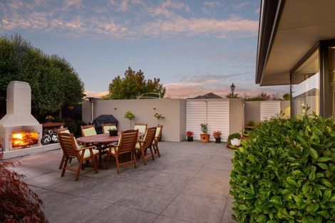 Photo of property in 2 Parkview Lane, Prebbleton, 7604