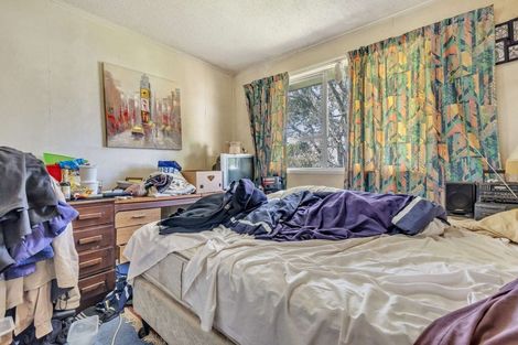 Photo of property in 9 Tahu Crescent, Sunnynook, Auckland, 0620