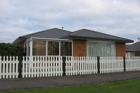 Photo of property in 3 Fairs Road, Milson, Palmerston North, 4414