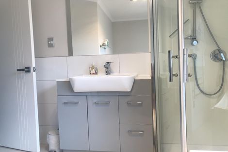 Photo of property in 17 Kilbryde Crescent, Pokeno, 2402