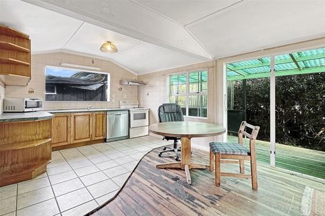 Photo of property in 1/3 Clarks Beach Road, Clarks Beach, 2122